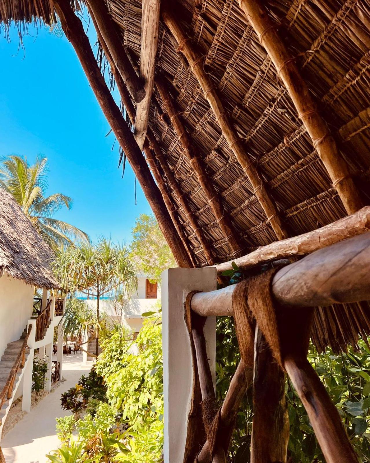 Helwas Zanzibar Beach Hotel Бвейю Екстер'єр фото