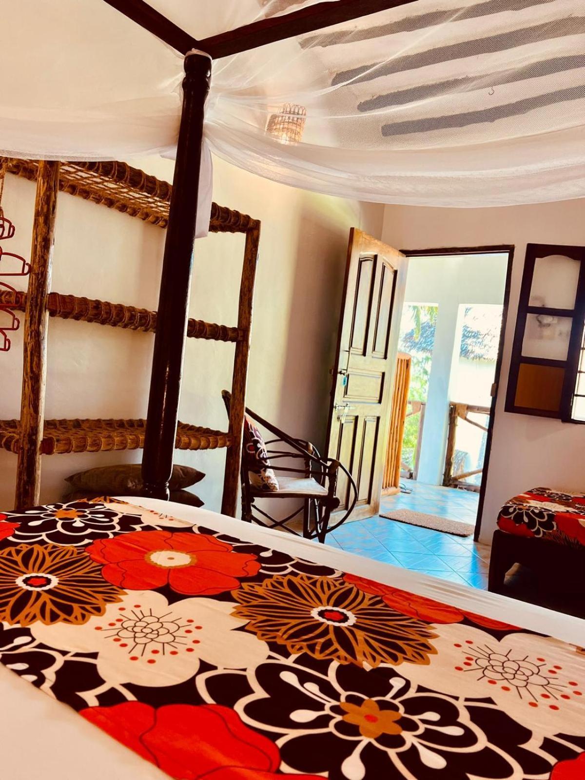 Helwas Zanzibar Beach Hotel Бвейю Екстер'єр фото